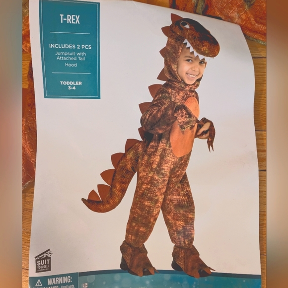 T-Rex Costume - Picture 1 of 8